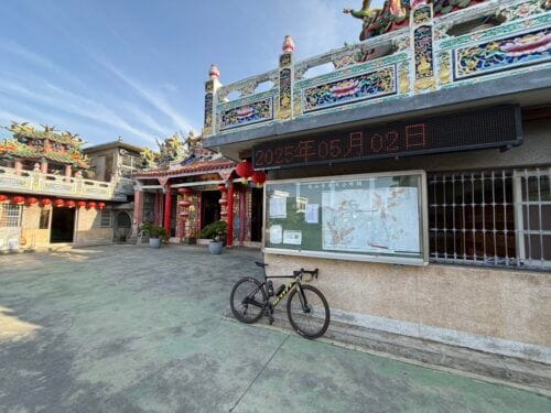 喘喘上鳳山寺，這裡還是一樣的景色